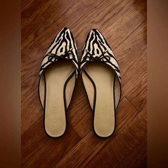Talbots Shoes - Talbots Women's Sz 9 Classic Cream & Black Zebra Patterned Leather Sole Mules
